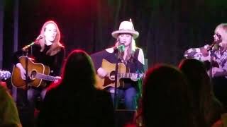 Sunny Sweeney - Uninvited