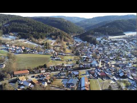 Drohnenflug über Zeyern