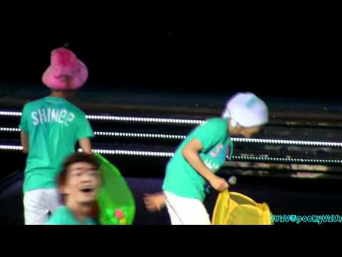 110820 SHINee 1st Concert in Nanjing - Bobyguard