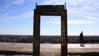 Berlin Rising / Claire - In Two Minds (Unofficial)