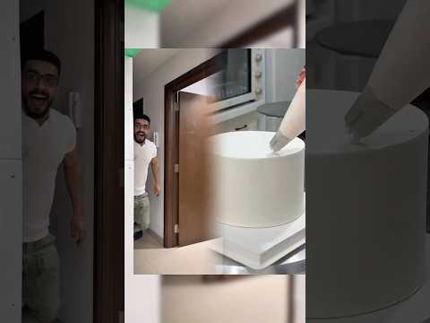 ابني كبر وصار يشتغل 😂😂