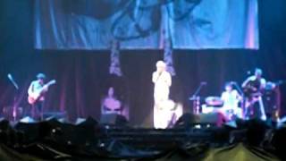 Leave Your Pretty To Me - Semi Precious Weapons (16.10 2010 in Oslo)