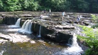 preview picture of video 'Aysgarth Falls'