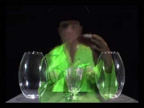 Een vaas zonder bloemen  7 min.wmv