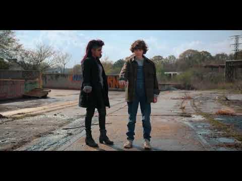 Stranger Things 2x7: Eleven moves train