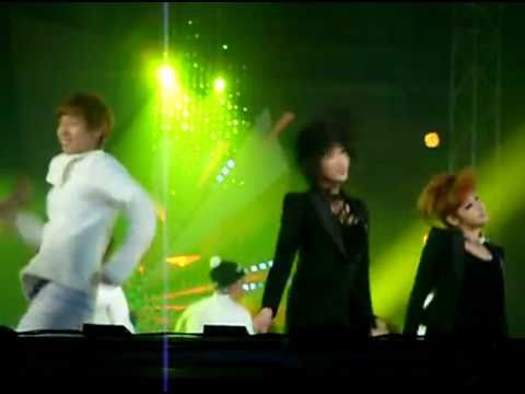 [FANCAM] 110219 2NE1 - GA @ DAUM-MTV mufest 2011