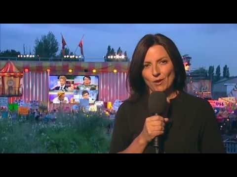 BBUK  s11e17  (Day 16 - Live Eviction - Part 1) -  6/25/10
