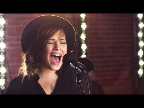 Demi Lovato - Give Your Heart A Break (Capital FM Session)