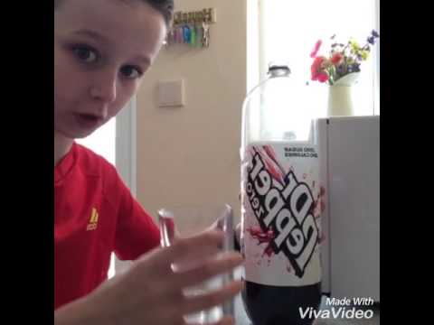 MAGIC TRICK!!!!! (DR PEPPER IN A GLASS TRICK!!!!!!)