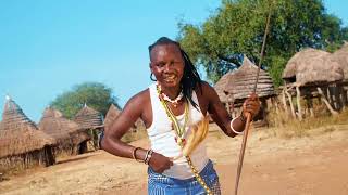 Download lagu Kilipa Ekisil Mc Chacha ft  Super Jay c. mp3