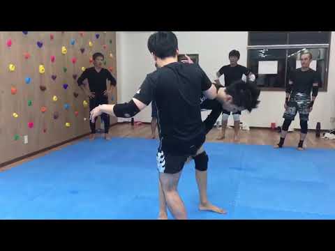 尼崎市 総合格闘技 イノキアリ状態からオモプラッタ ボクシング&スポーツジムBMC 2018年8月7日