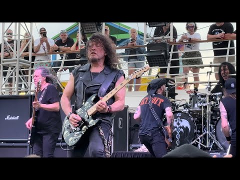 Queensrÿche - Queen Of The Reich, 3-5-2024 on Monsters Of Rock Cruise at the Pool Stage.