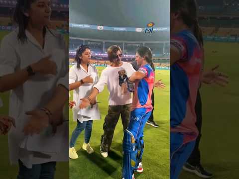 Harmanpreet Kaur meets Shah Rukh Khan 😍 #WPL2024 #ytshorts