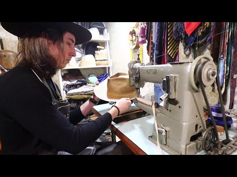 Il "Cappellaio matto" di Codigoro fa copricapo per le star