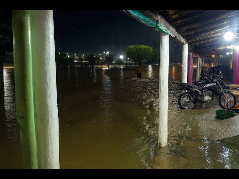 Temporal causa alagamentos na cidade de Manga Minas Gerais
