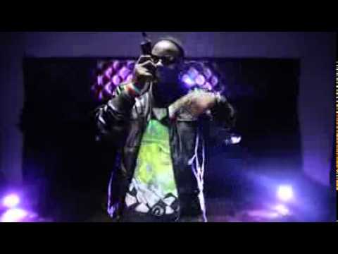 Young Zee Ft Benon Mugumbya - Look at Me Now.flv