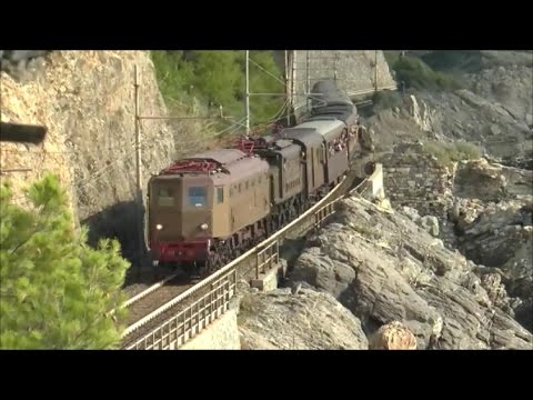 2016-11-01"L'ultimo treno della riviera" da Savona a Taggia Arma 2/2 - Cervo e San Lorenzo