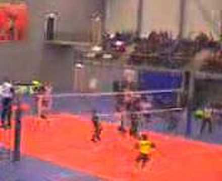 Volleybal: Lycurgus - Dynamo/PietZomers
