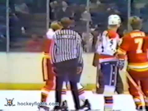 Willi Plett vs Paul Mulvey