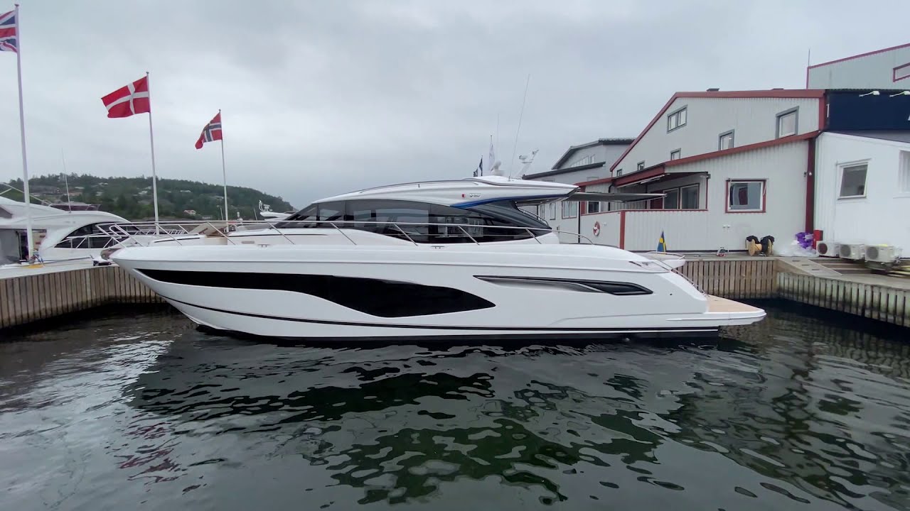 Princess V60 - Yacht Tour