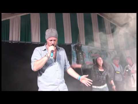 Ben Luca-Ruf mich an