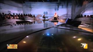 Malika Ayane canta &quot;Adesso è qui (nostalgico presente)&quot;