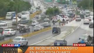 Se incrementa tránsito en la autopista Duarte