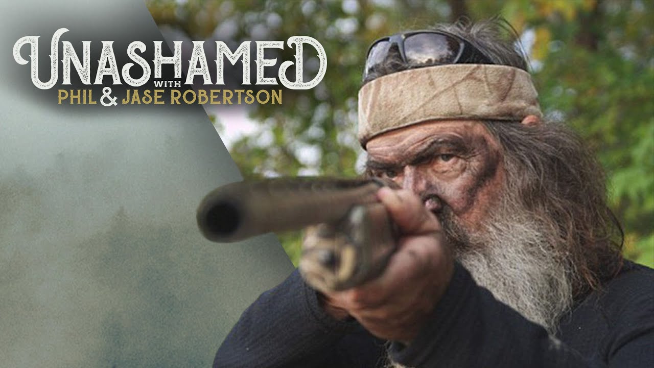 Ep 205 | Phil's Top Shot, How Hunting Saved a Heroin Addict's Life, and Jase Freaks Out an Intern