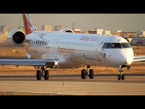 Bombardier CRJ-1000 - Close-up!