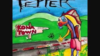 Pepper - Face plant - Kona town