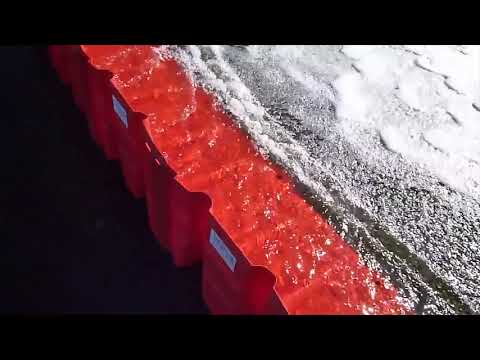 プラスチックの洪水に対する障壁