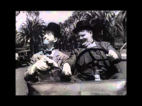 Radio in macchina_ Stanlio e Ollio