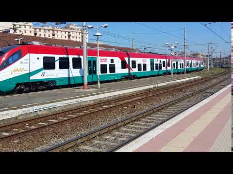 Roma Tuscolana - Leonardo Express in transito