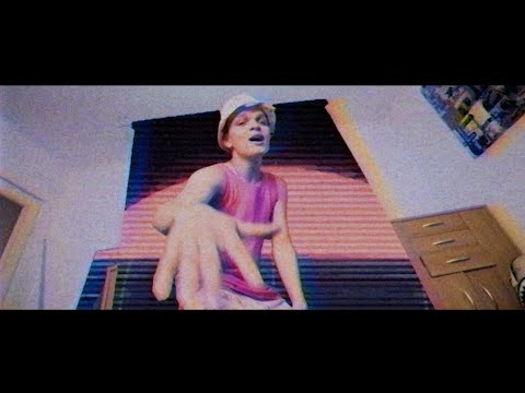 MŁODY CZUUX - "rockstar"