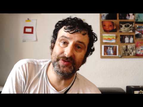 Warum Torsun von Egotronic dem Hörbuchprojekt des Simon Rau-Zentrums seine Stimme leiht