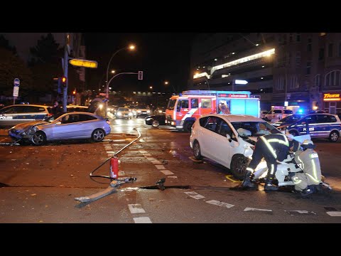 Mercedes-Fahrer fuhr bei Rot – Kreuzungscrash mit Toyota