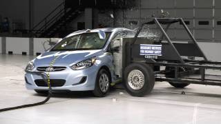 [IIHS] 2012 Hyundai Accent side IIHS crash test