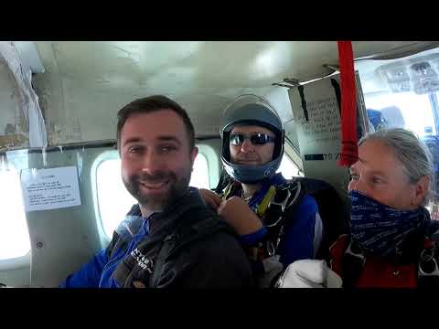 Chris is 30! Headcorn Skydive 12,000ft up!