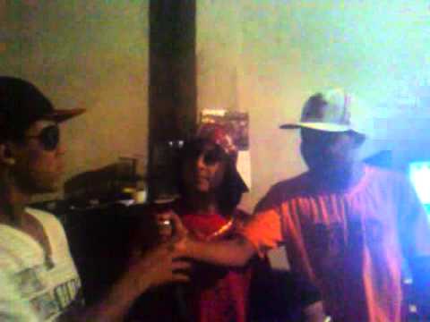 mc dodo, mc bo e mc yuri bh - medley bh  baixada.mpg