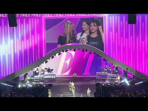 트와이스 TWICE in Sydney Day 1 -- TT (pt 1 encore stage)
