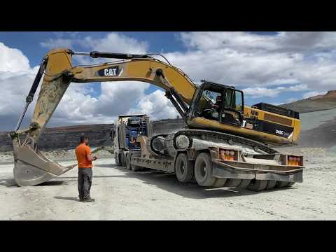 Loading And Transporting The Caterpillar 345C Excavator - Fasoulas Heavy Transports