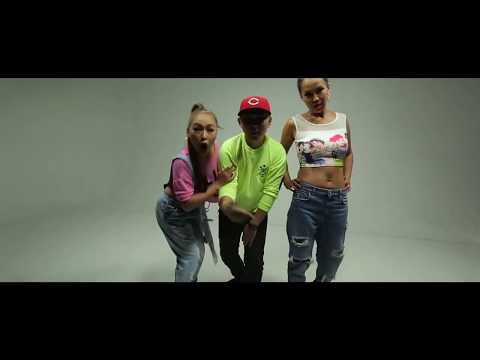 Tsetse - Zurkheer Naadagch (Official Music Video) ft. Urnaa & Ganuhai