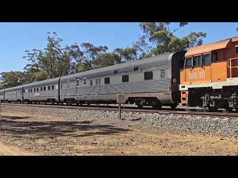 6AK8 JBRE "Great Southern" (NR31, NR30), Adelaide to Stawell, 1602, 20/12/24, Deep Lead VIC