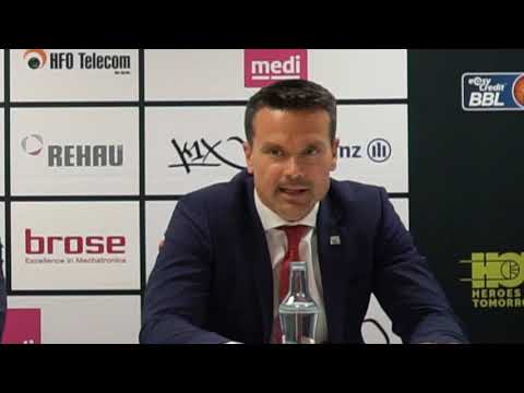 Raoul Korners Wutrede nach dem Spiel medi bayreuth vs. s.Oliver Würzburg