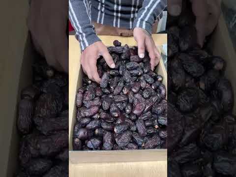 Kalmi Safawi Dates