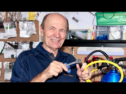 Replacing Regulator Hoses - Scuba Tech Tips: S10E14