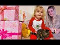 CHRISTMAS MORNING OPENING PRESENTS 2024