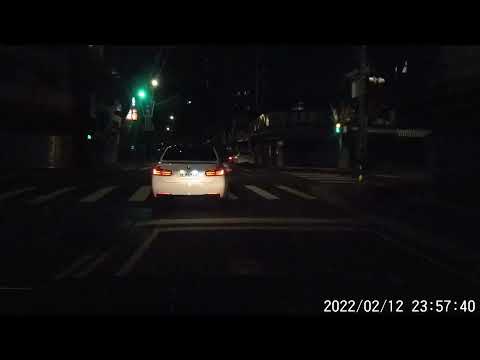 1110212 No. 200, Seção 1, Tingzhou Road, distrito de Zhongzheng, cidade de Taipei_ 1. Luz de direção não utilizada na estrada de mudança 2. Cruzando a Linha Shuanghuang_BEH-6919 Taiwan BMW