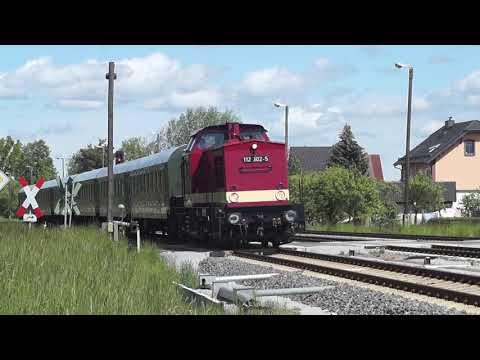 112 302-5 mit "Geisterzug" des LDC am 22.05.2021 in Horka