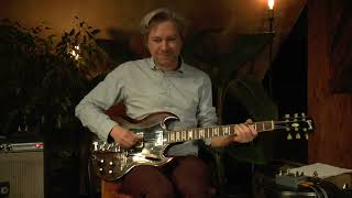 Video thumbnail for Gibson SG Standard from 1969 in walnut presented by Vintage Guitar Oldenburg and Tobias Hoffmann. by Vintage Guitar Oldenburg
